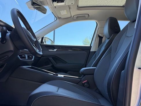 New 2026 Volkswagen Tiguan SE AWD/4WD image 30