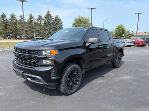 Used 2021 Chevrolet Silverado 1500 Custom AWD/4WD image 3