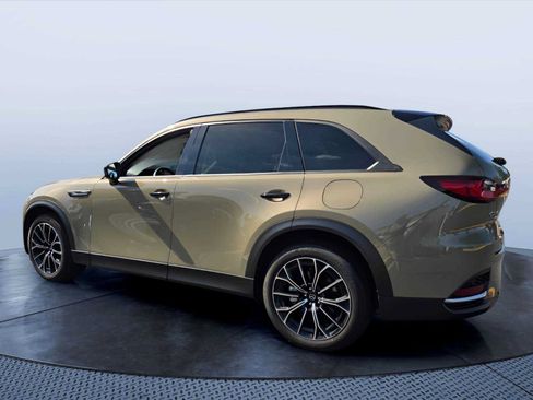 Certified 2025 MAZDA CX-70 Plug-In Hybrid w/ Premium Pkg AWD/4WD image 4