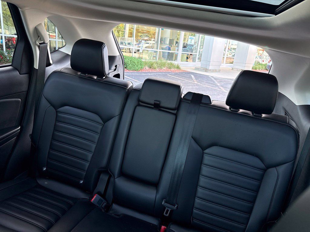 Used 2023 Ford Edge SEL w/ Convenience Package AWD/4WD image 22