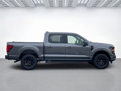 New 2025 Ford F150 XLT w/ Equipment Group 302A MID