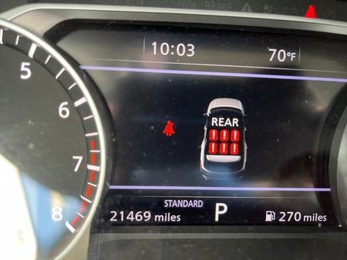 Used 2024 Nissan Pathfinder SL FWD image 15