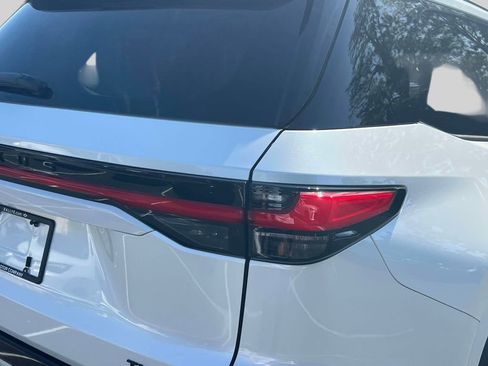 New 2026 Lexus TX 500h AWD image 9