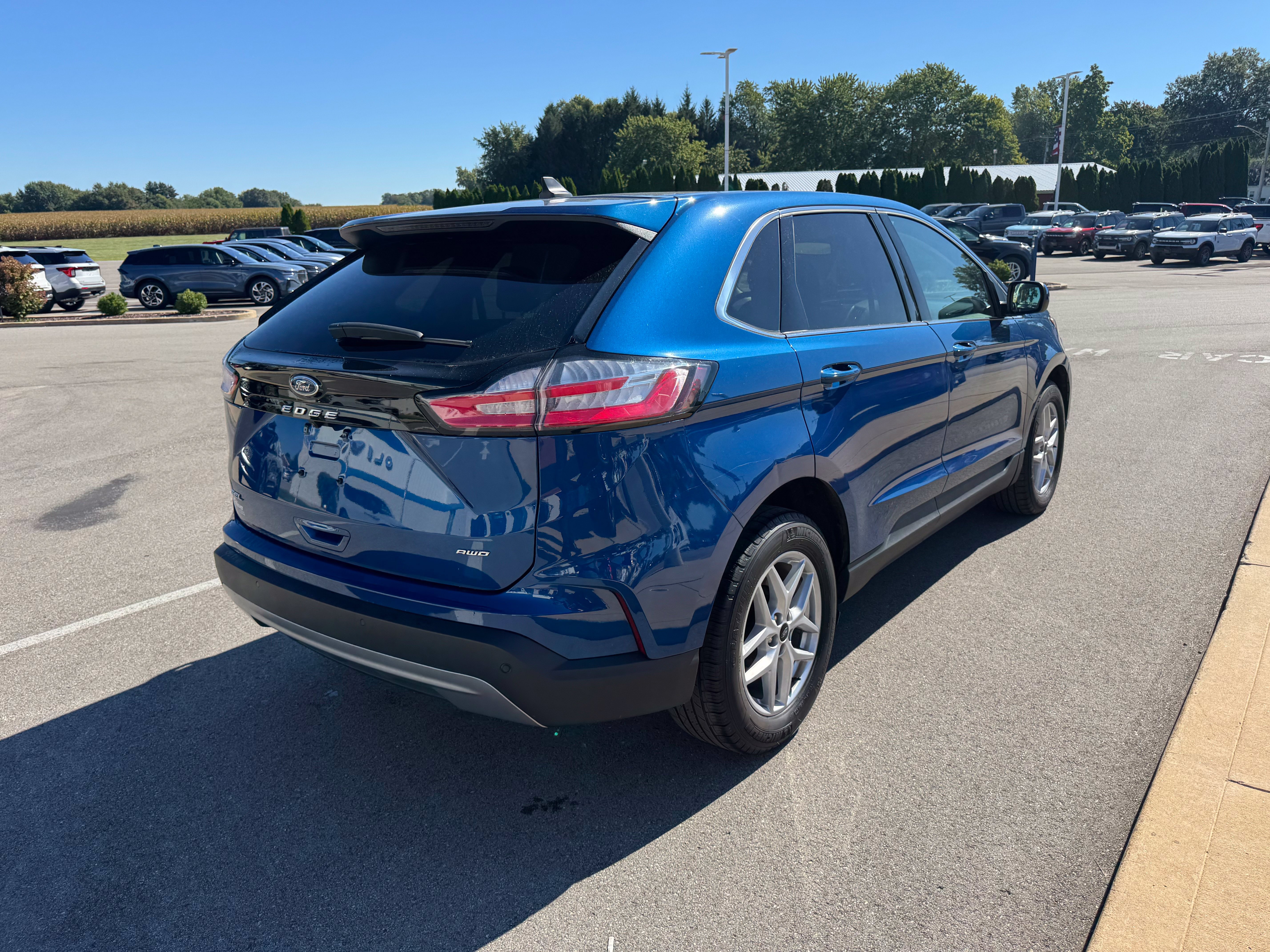 Used 2024 Ford Edge SEL w/ Convenience Package AWD/4WD image 7