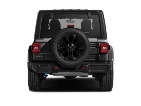 Used 2023 Jeep Wrangler Unlimited w/ Cold Weather Group AWD/4WD image 8