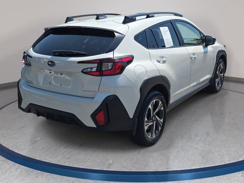 Used 2024 Subaru Crosstrek 2.0i Premium AWD/4WD image 5