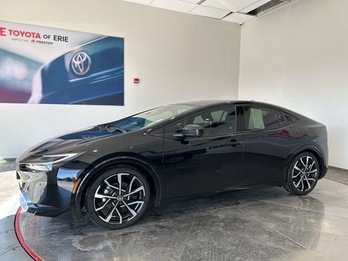Used 2025 Toyota Prius Plug-In Hybrid w/ Limited Premium Package image 3