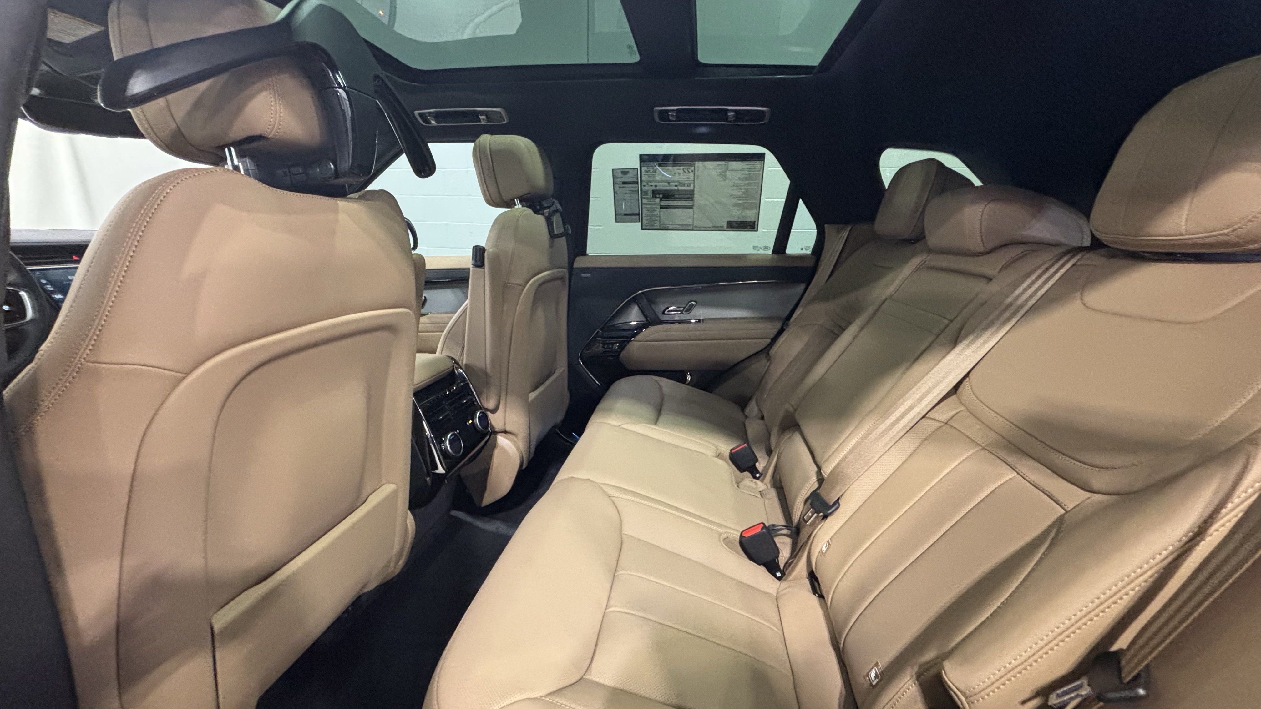 New 2026 Land Rover Range Rover Sport SE AWD/4WD image 6