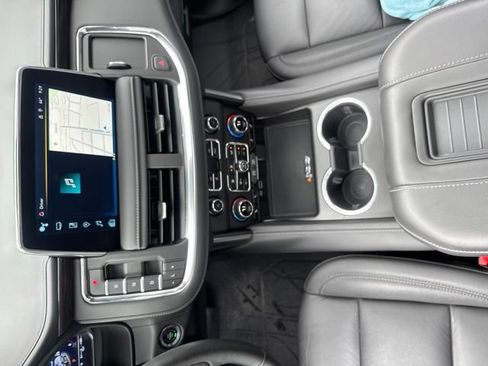 Used 2023 Chevrolet Tahoe Z71 w/ Luxury Package AWD/4WD image 30