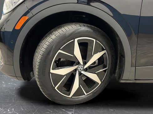 Used 2023 Volkswagen ID.4 Pro S image 36