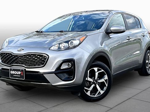Used 2020 Kia Sportage LX AWD/4WD image 2