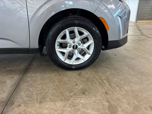 Certified 2023 Kia Soul LX w/ Option Group 015 FWD image 31