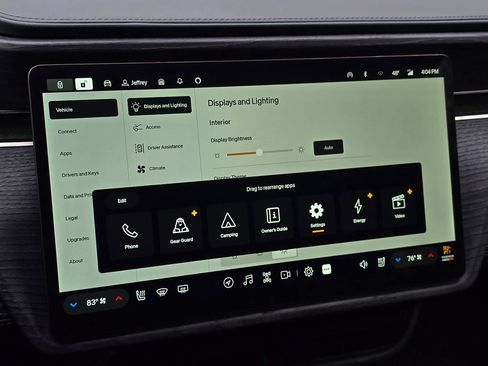 Used 2024 Rivian R1S Adventure image 42