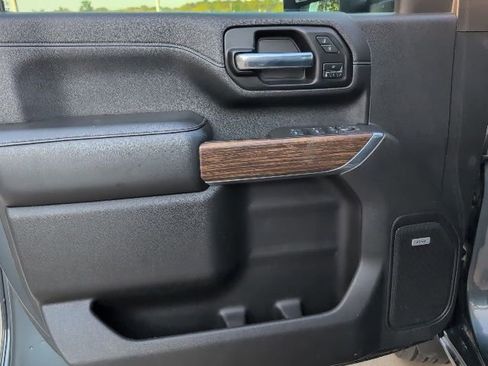 Used 2020 Chevrolet Silverado 2500 High Country w/ Z71 Off-Road Package image 14