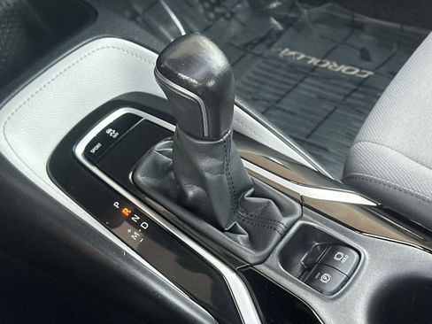 Used 2020 Toyota Corolla SE w/ SE Premium Package FWD image 20