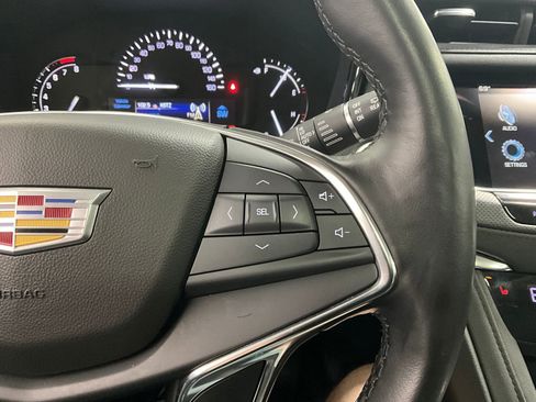 Used 2019 Cadillac XT5 Luxury AWD/4WD image 18