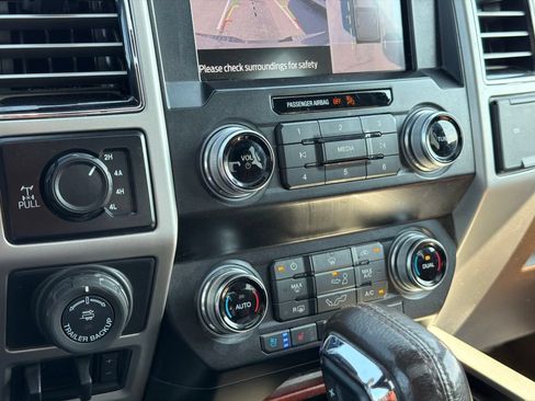Used 2020 Ford F150 King Ranch w/ Equipment Group 601A Luxury AWD/4WD image 29