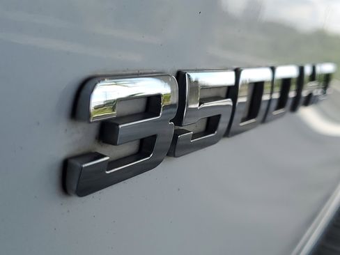 Used 2019 GMC Sierra 3500 SLT w/ Duramax Plus Package AWD/4WD image 6