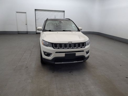 Used 2018 Jeep Compass Limited AWD/4WD image 14