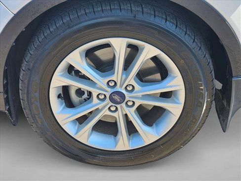 Used 2017 Ford Escape SE w/ SE Leather Comfort Package FWD image 24