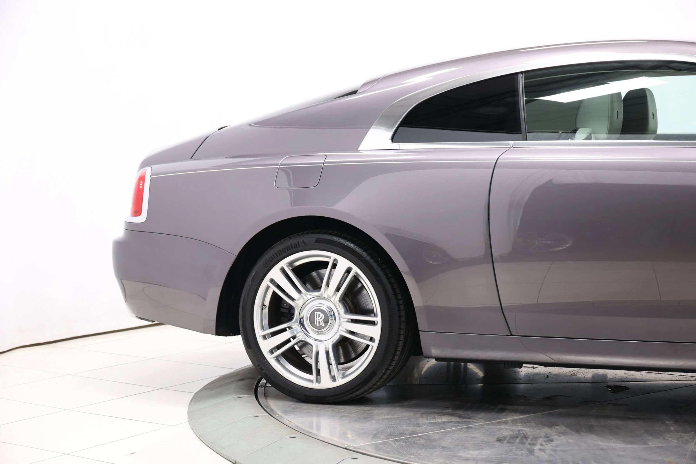 Used 2017 Rolls-Royce Wraith RWD image 84