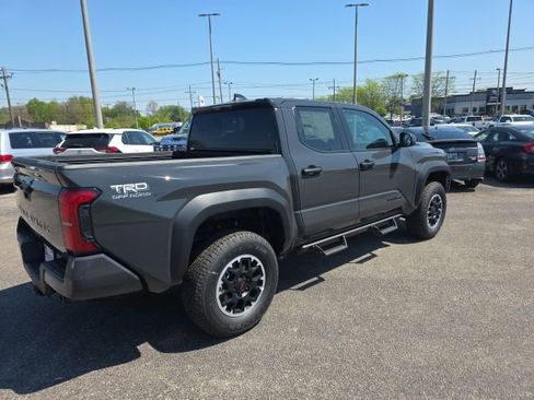 New 2026 Toyota Tacoma TRD Off-Road AWD/4WD image 4