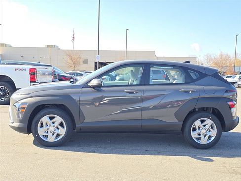 New 2026 Hyundai Kona SE image 6