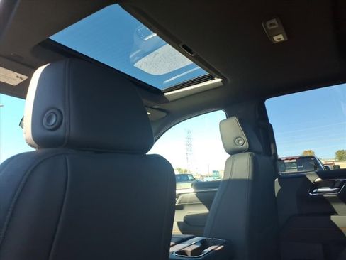 New 2026 GMC Sierra 1500 AT4 w/ AT4 Premium Package AWD/4WD image 16