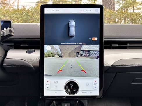 Used 2022 Ford Mustang Mach-E Select image 15