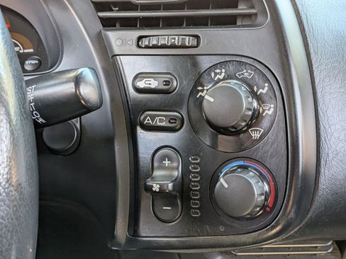 Used 2006 Honda S2000 image 17