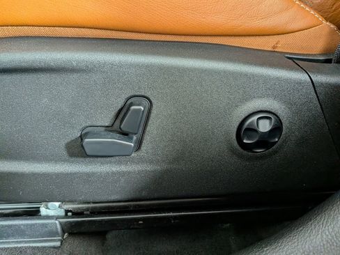 Used 2016 Dodge Charger SRT Hellcat w/ Harman/Kardon Audio Group image 18