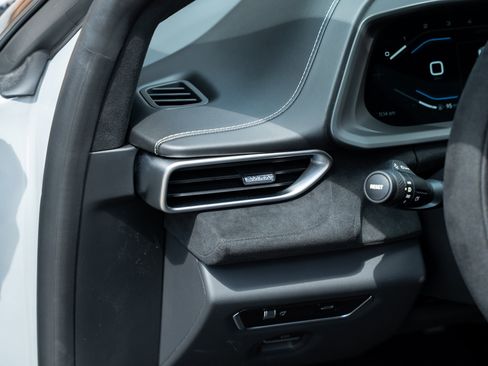 New 2025 Lotus Emira image 20