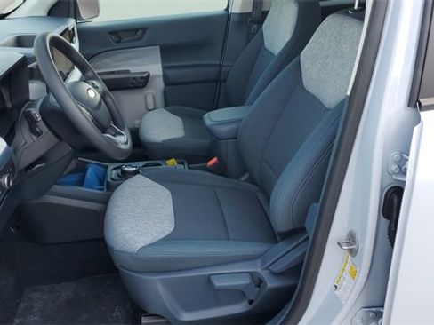 New 2025 Ford Maverick XLT image 15