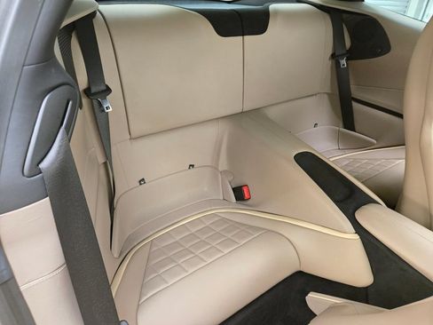 Used 2022 Ferrari Roma RWD image 23