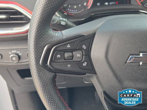 Used 2022 Chevrolet TrailBlazer RS w/ Sun and Liftgate Package FWD image 30