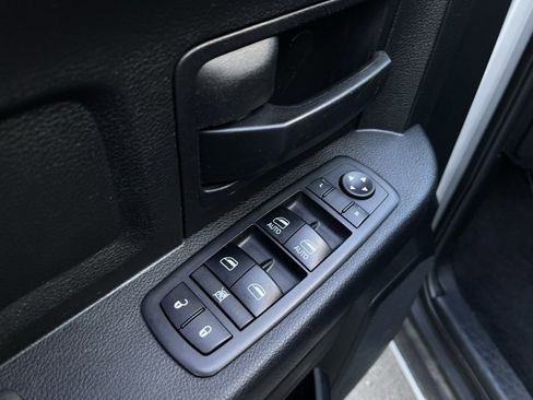 Used 2017 RAM 1500 Express image 13