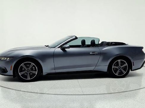 Certified 2024 Ford Mustang Convertible RWD image 4