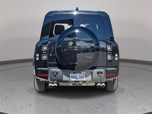 Certified 2024 Land Rover Defender 130 V8 image 6