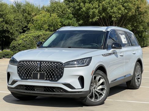 New 2025 Lincoln Aviator Reserve image 2