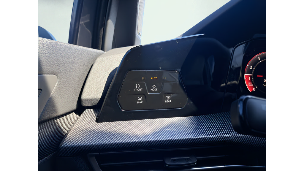 New 2026 Volkswagen GTI SE FWD image 22
