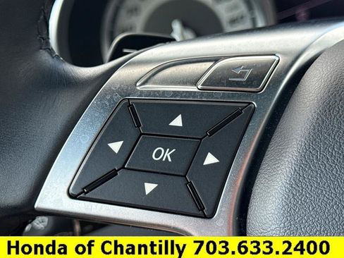 Used 2013 Mercedes-Benz SLK 250 image 12