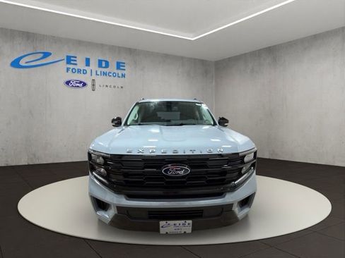 New 2026 Ford Expedition Active image 3