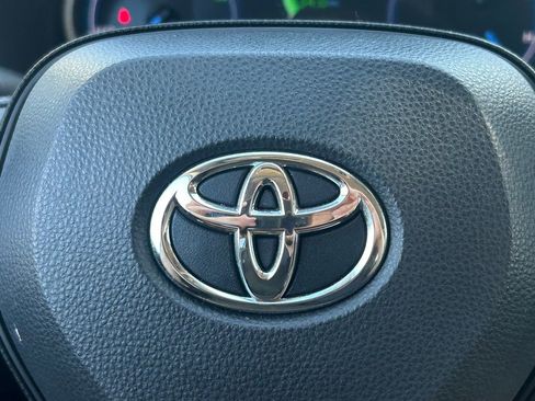 Certified 2025 Toyota RAV4 Woodland Edition AWD/4WD image 35