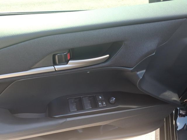 Used 2025 Toyota Camry LE w/ Convenience Package FWD image 13