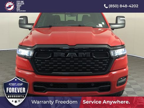 Used 2025 RAM 1500 Big Horn AWD/4WD image 9
