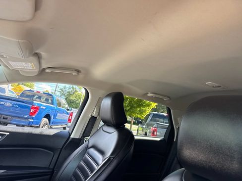 Used 2024 Ford Edge SEL AWD/4WD image 23
