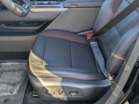 New 2025 Chevrolet Equinox EV RS image 4