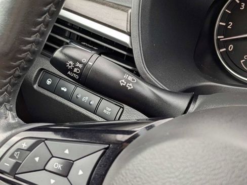 Used 2024 Nissan Altima 2.5 SL FWD image 25