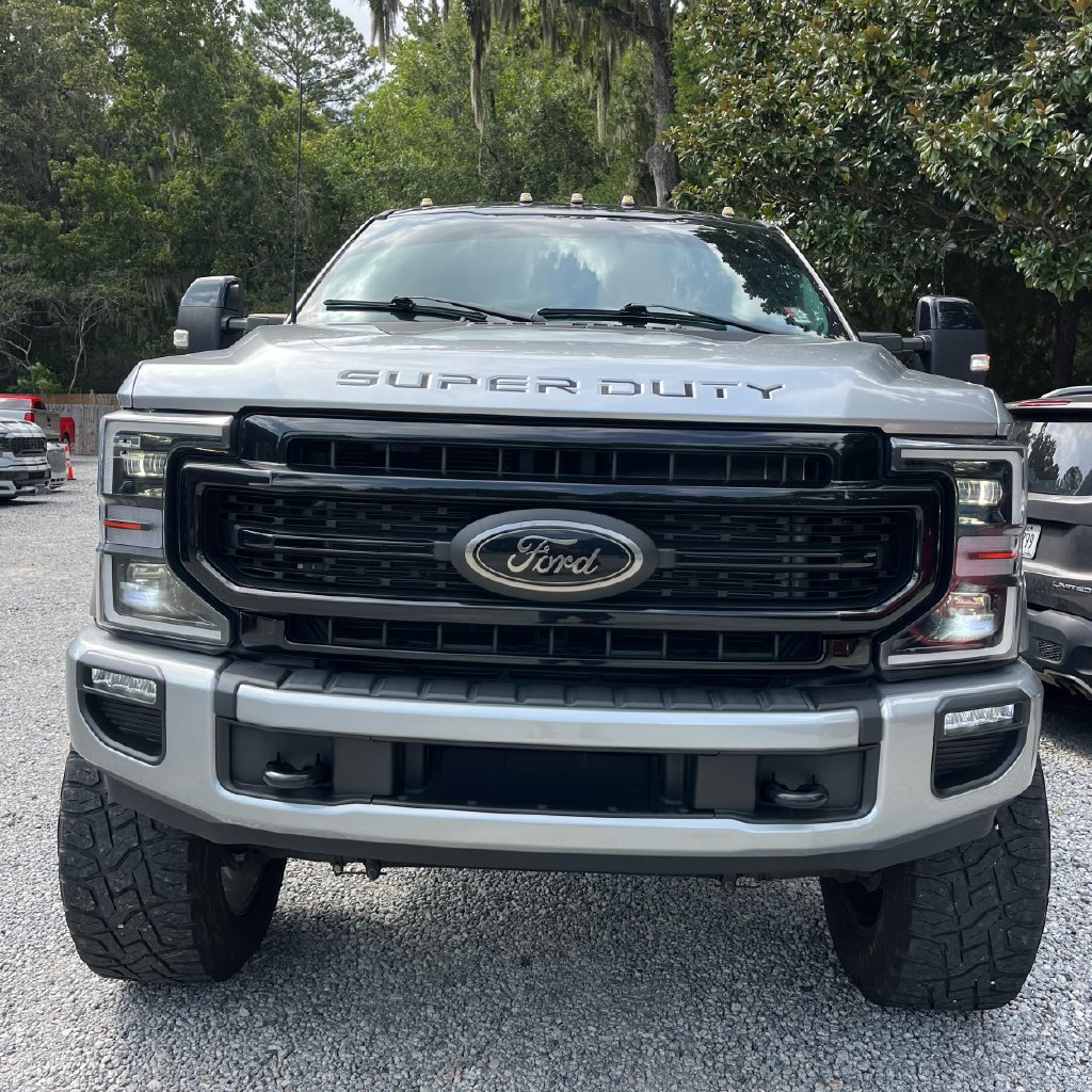 Used 2022 Ford F250 Lariat w/ Black Appearance Package AWD/4WD image 2