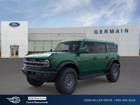 New 2025 Ford Bronco Outer Banks w/ Sasquatch Package image 1